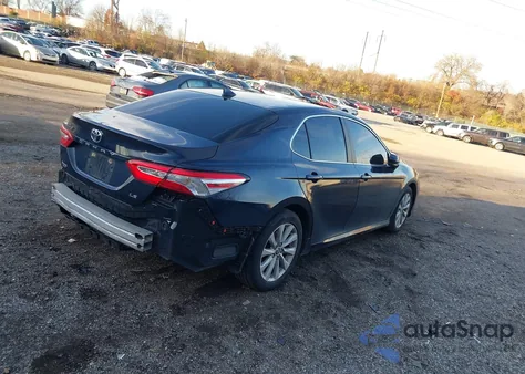 2020 Toyota Camry Le из США, поврежденный, VIN 4T1C11AK2LU978251